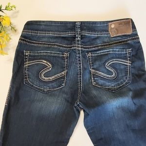 Silver Jean Co Suki Capris 27W